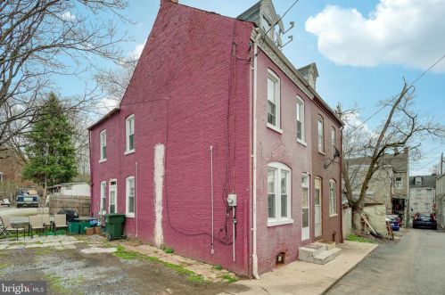 72 Campbell Ave, Lancaster, PA 17603-3675