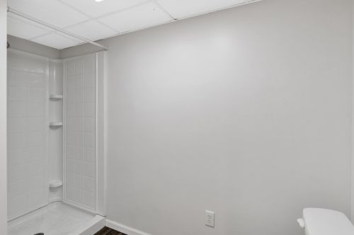 5024 Westnedge Ave, Kalamazoo MI 49004-3071 exterior