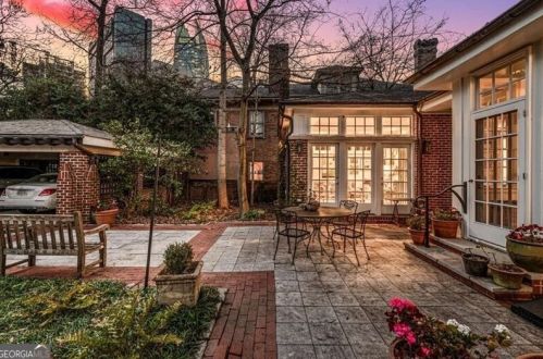 217 15 St, Atlanta GA 30318-7805 exterior