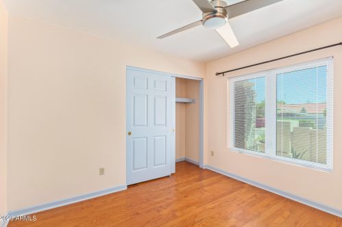 15816 15th Way, Phoenix AZ  85022-3249 exterior