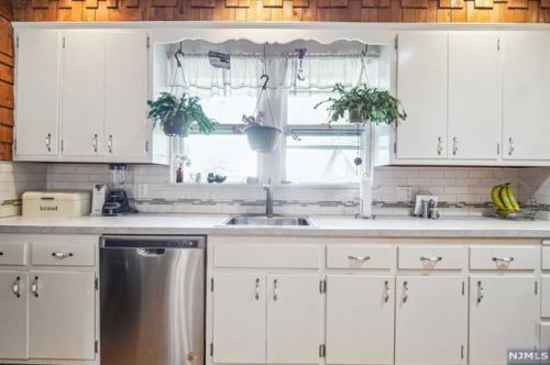 137 Haworth Dr, Haworth NJ 07641-1540 exterior