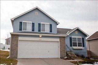 15833 Cottonwood Ave, Omaha, NE 68136-3211