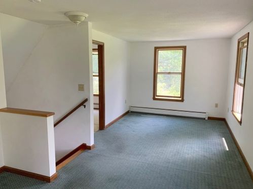 46 Justice Dr, Amherst MA  01002-3119 exterior