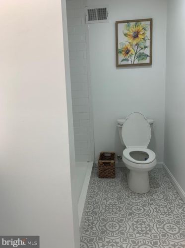 7149 Lynford St, Philadelphia PA 19149-1127 exterior