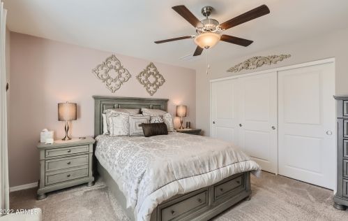 8037 Albeniz Pl, Phoenix AZ  85043 exterior