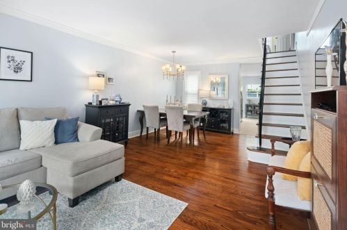 829 Judson St, Philadelphia PA  19130-1921 exterior