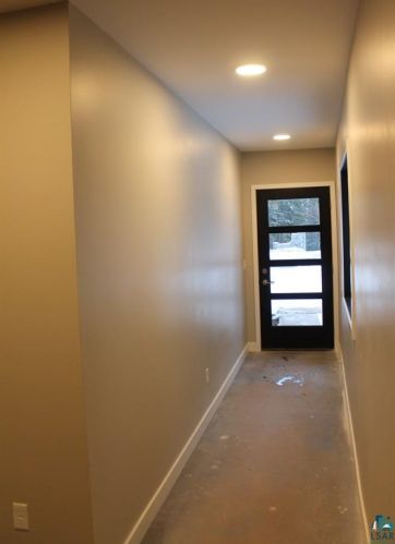 3631 London Rd, Duluth MN 55812-2125 exterior