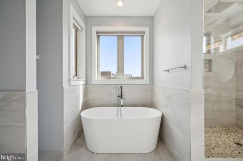 1214 17 St, Philadelphia PA 19132-3929 exterior