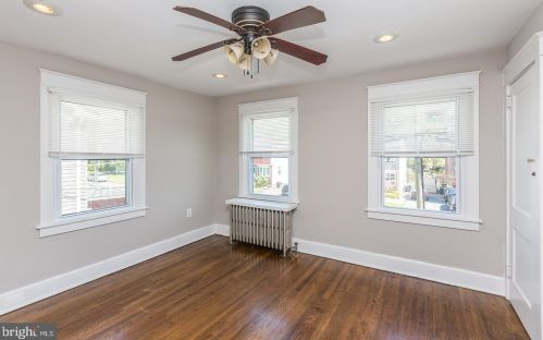 54 Elmwood Ave, Manor PA 19036-2321 exterior