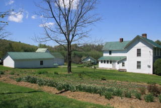 1493 Linville Creek Rd, Vilas, NC 28692-9196