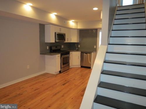 764 9th St, Philadelphia PA  19147-2837 exterior