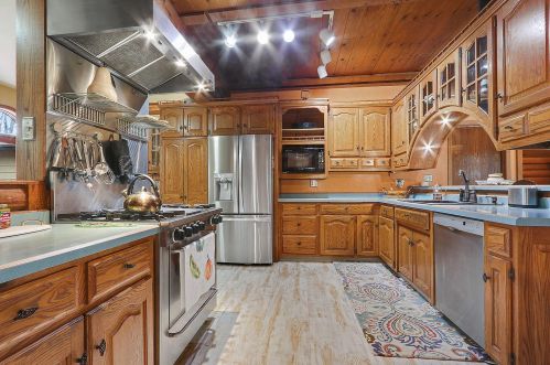 5050 Ctr Rd, Manitowoc WI 54220-9166 exterior