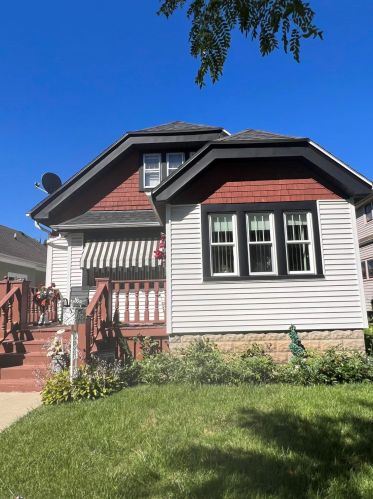 4535 40th St, Milwaukee, WI 53209-5807