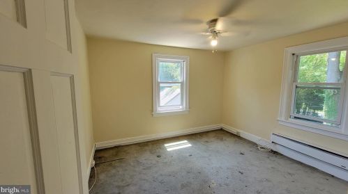 316 Maple Ave, Trenton NJ 08618-3402 exterior