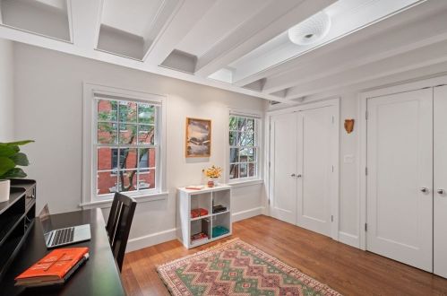 26 Gdn St, Boston MA 02114-3709 exterior