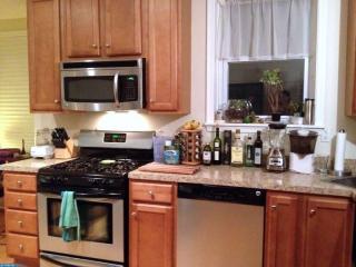 924 20th St, Philadelphia PA  19130-1539 exterior