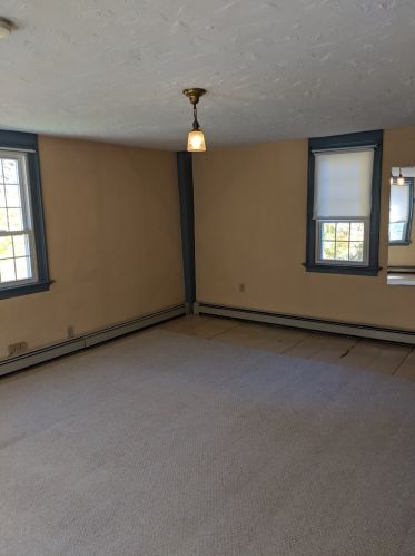 148 King St, Concord NH 03303-2111 exterior