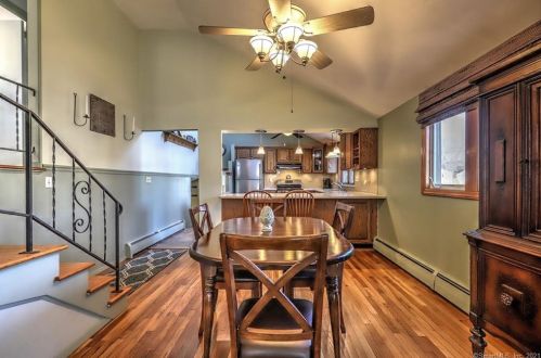 76 Boylston St, Milford CT 06461-2305 exterior