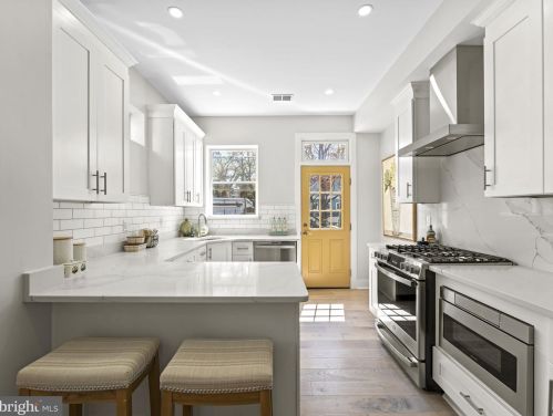 532 Shepherd St, Washington DC  20011-5913 exterior