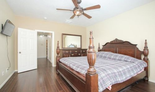 9502 Barr Spg Dr, Humble TX 77396-4228 exterior