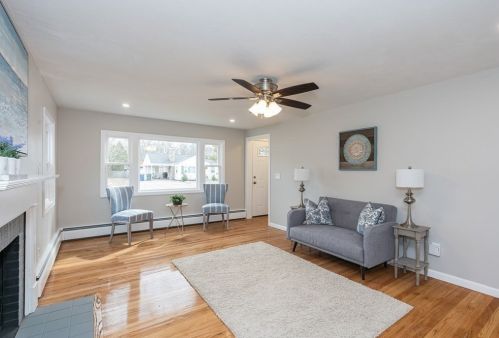 109 Bretton Rd, Springfield MA 01119-2805 exterior