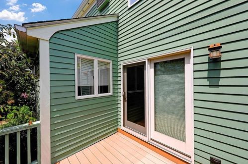 243 Transit St, Providence RI 02906-1023 exterior