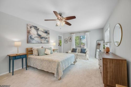 11 Deborah Dr, Morristown NJ 07960-3640 exterior