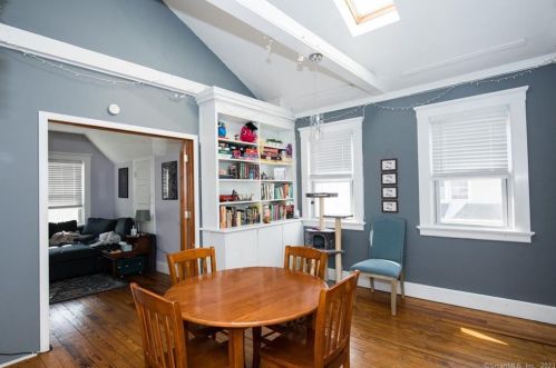 204 Broad St, Meriden CT 06450-6505 exterior