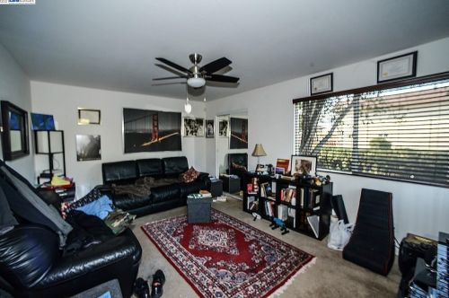 1905 Clayton Way, Concord CA 94519-1786 exterior