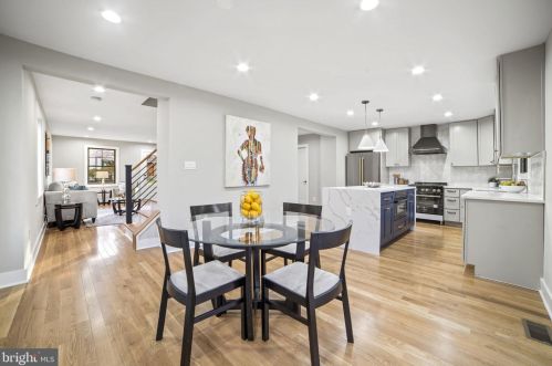 1505 Crestwood Dr, Alexandria VA  22302-2303 exterior