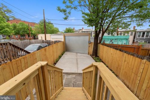 308 Rhode Island Ave, Washington DC  20001-1827 exterior