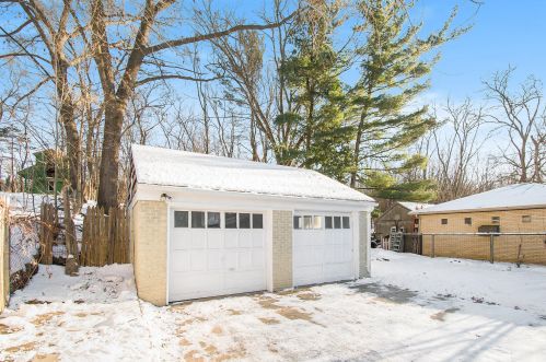 5160 Riverview Dr, Kalamazoo, MI 49004-2609