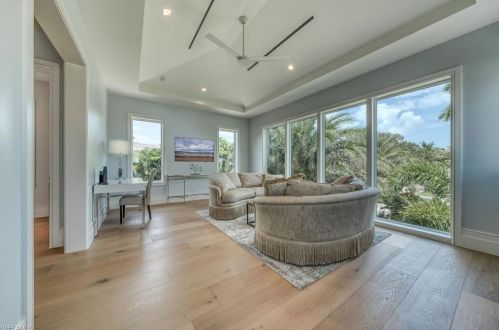 1365 Spyglass Ln, Naples FL 34102-7735 exterior