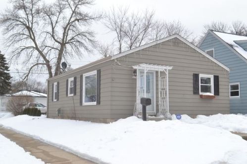 3636 97th St, Milwaukee, WI 53228-1419