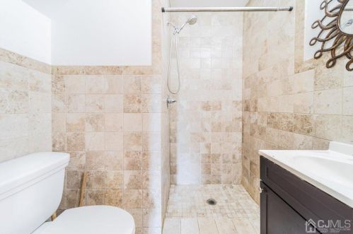 47 Barbour St, Paterson NJ 07508-1421 exterior