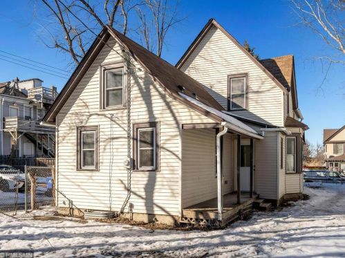 896 6 St, Saint Paul MN 55106-4503 exterior