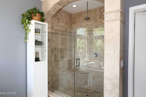 4451 Earll Dr, Phoenix AZ 85031-3821 exterior