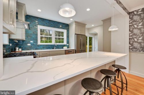 4401 Burlington Pl, Washington DC  20016-4421 exterior