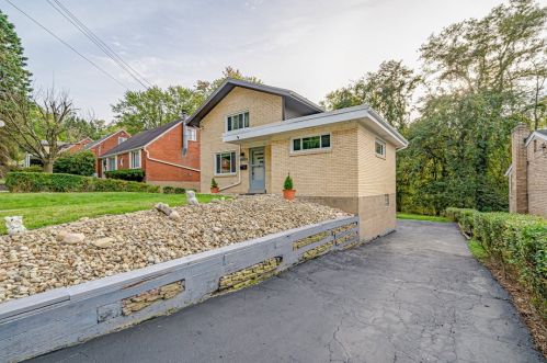 213 Dorothy Dr, Pittsburgh PA 15235-1829 exterior