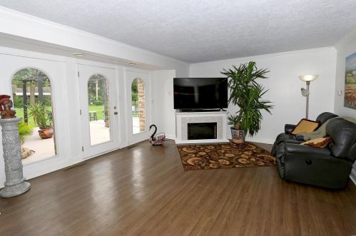 11854 Kramper Ln, Saint Louis MO 63128-1432 exterior