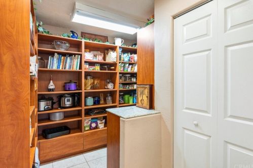 38325 De Portola Rd, Temecula CA 92592-8984 exterior