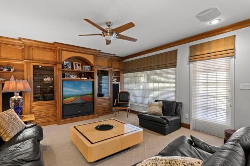 4912 Andros Dr, Tampa FL 33629-4802 exterior