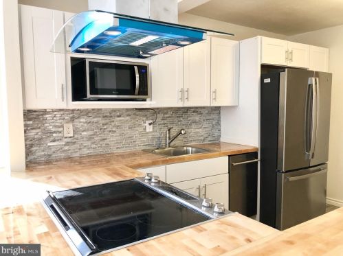 1152 Lower Fry Rd, Trenton NJ 08618-1831 exterior