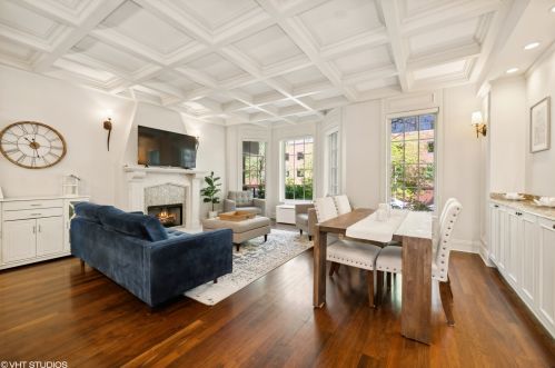 841 Wellington Ave, Chicago, IL 60657-5123