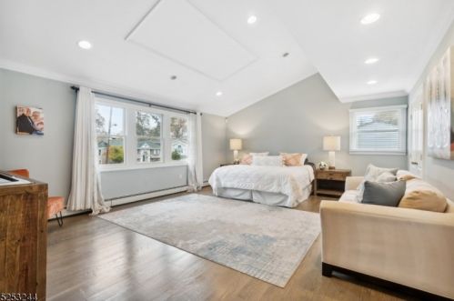 41 Cutter Dr, East Hanover NJ  07936-3047 exterior