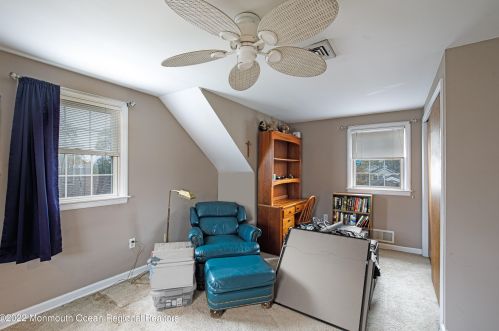 2215 Middle Ave, Point Pleasant Beach NJ 08742-5138 exterior