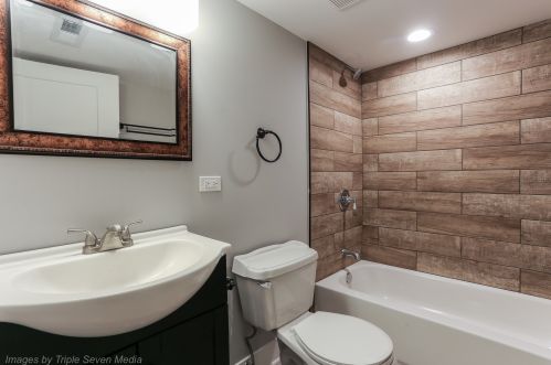 10443 Indiana Ave, Chicago IL  60628-2820 exterior