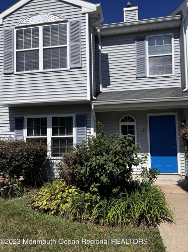 121 Sandpiper Ln, Berkeley Township, NJ 08721-1390