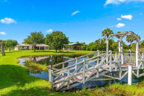 6300 Floyd Johnson Rd, Fort Pierce FL 34947-1563 exterior