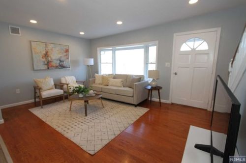 101 Hillside Dr, Paterson NJ  07508-2852 exterior